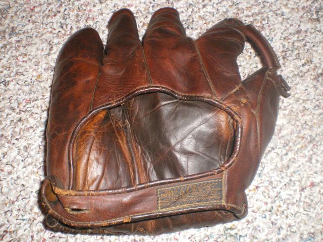 Rogers Hornsby Lowe & Campbell Back